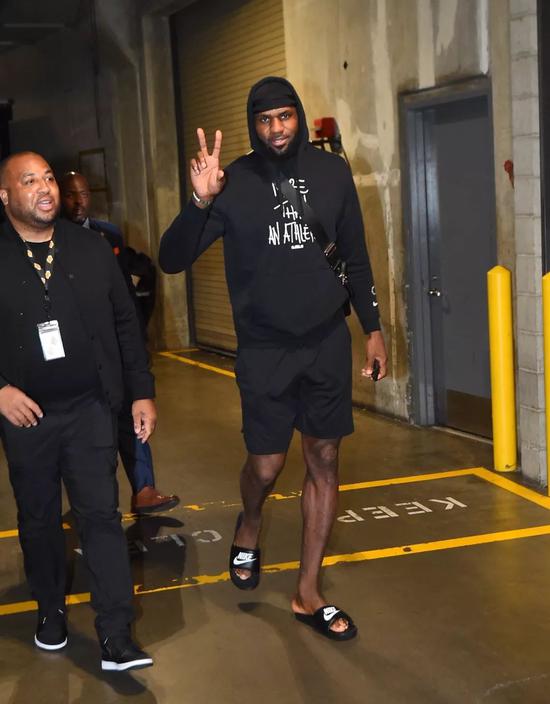 美媒：灰熊后卫莫兰特将于今日与爵士的比赛中复出（美媒称灰熊后卫莫兰特今日战爵士将复出）