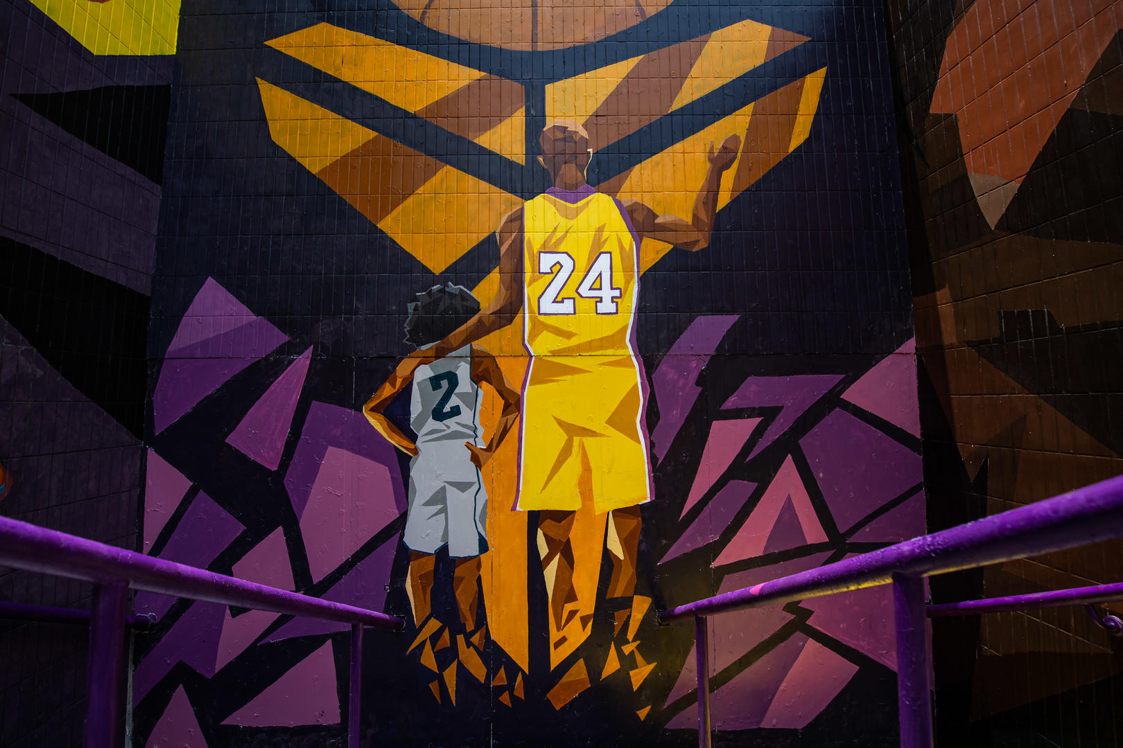 莫德里奇回忆热刺生涯，未能如愿加盟切尔西，反而成就皇马传奇（回顾热刺岁月：莫德里奇未赴切尔西，却在皇马成就传奇）