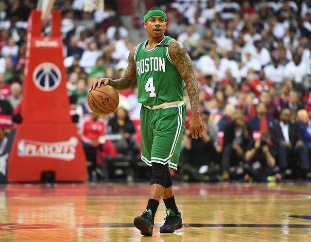 皇马19岁球星陷绝境，父亲引圣经怒怼俱乐部，一月转会成定局？（皇马19岁新星深陷困局，父亲援引圣经怒批俱乐部，冬窗转会在即？）